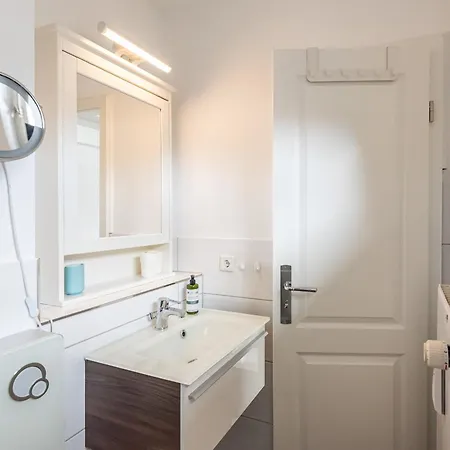 Ananda, App 13 Apartment
